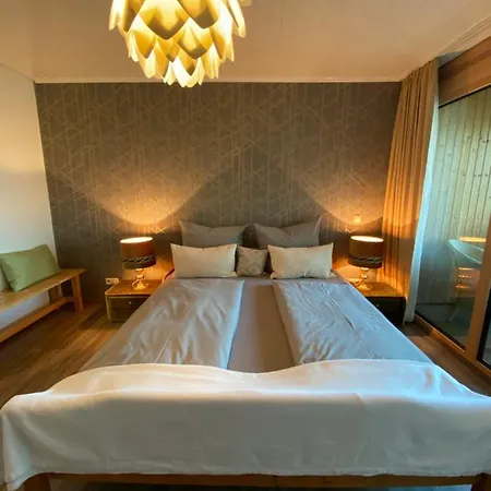Doppelzimmer Mit Bad & Balkon Simmersfeld Exterior photo
